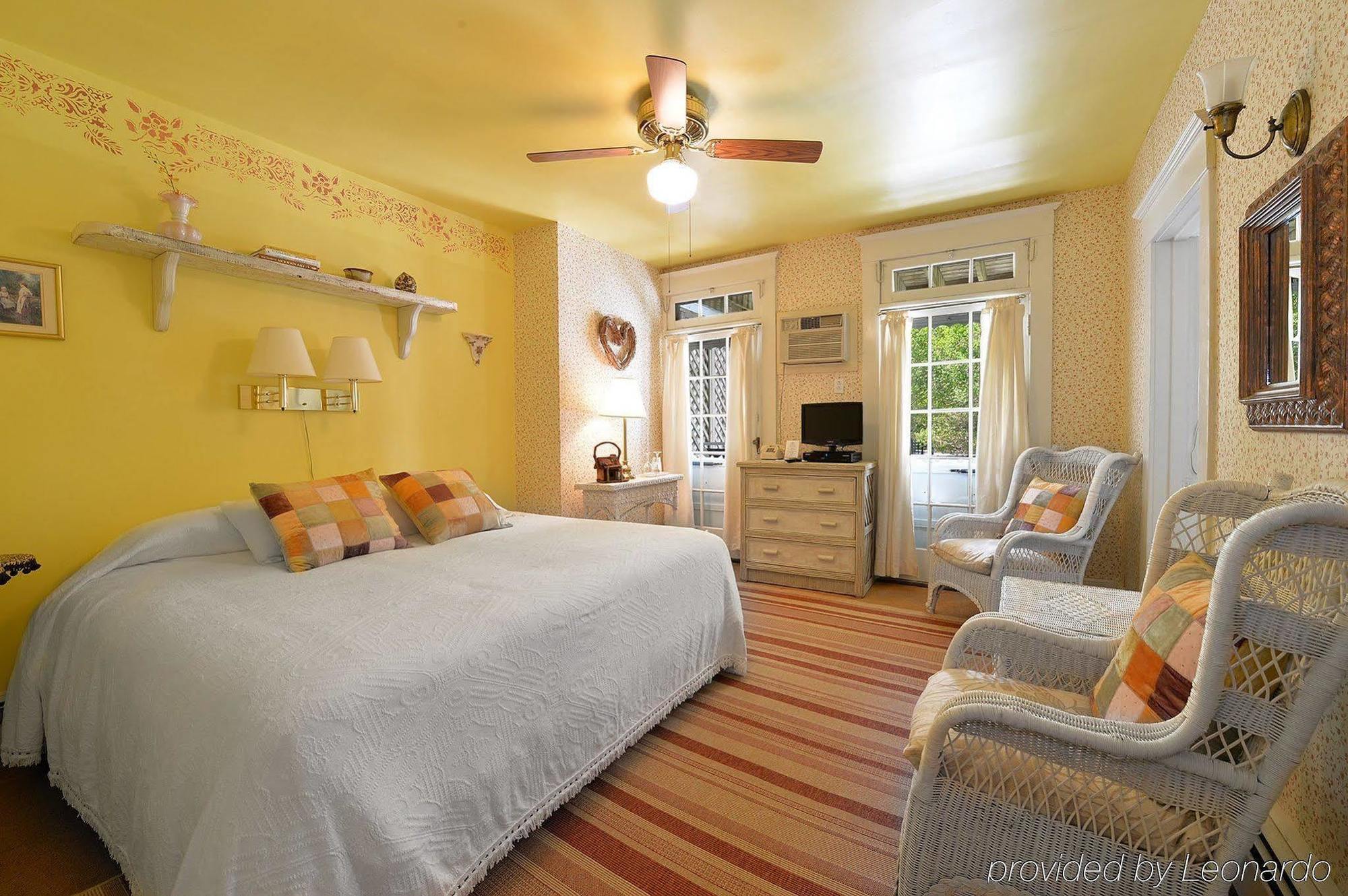 The Village Latch Inn เซาแทมป์ตัน ภายนอก รูปภาพ