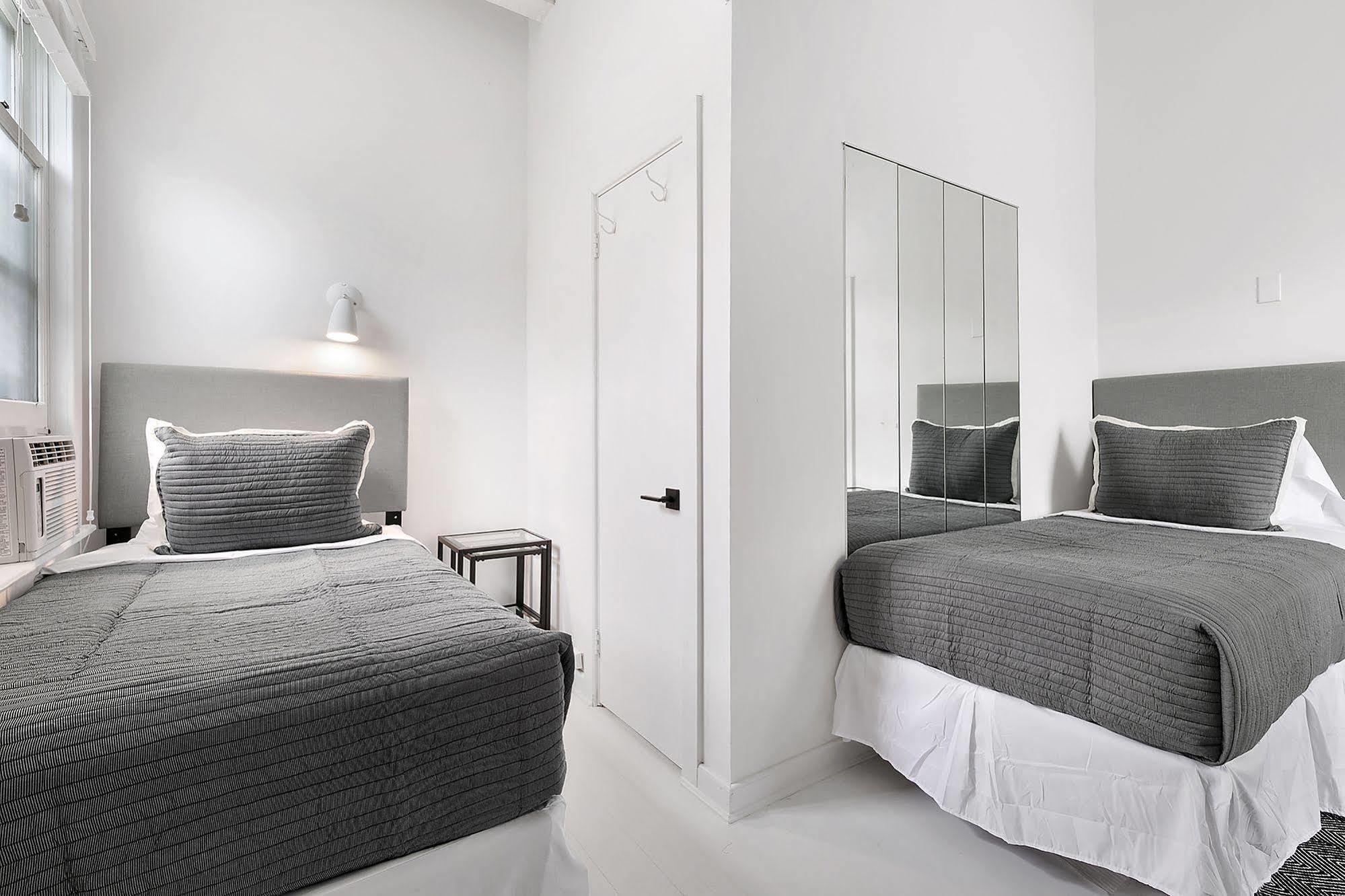 The Village Latch Inn เซาแทมป์ตัน ภายนอก รูปภาพ